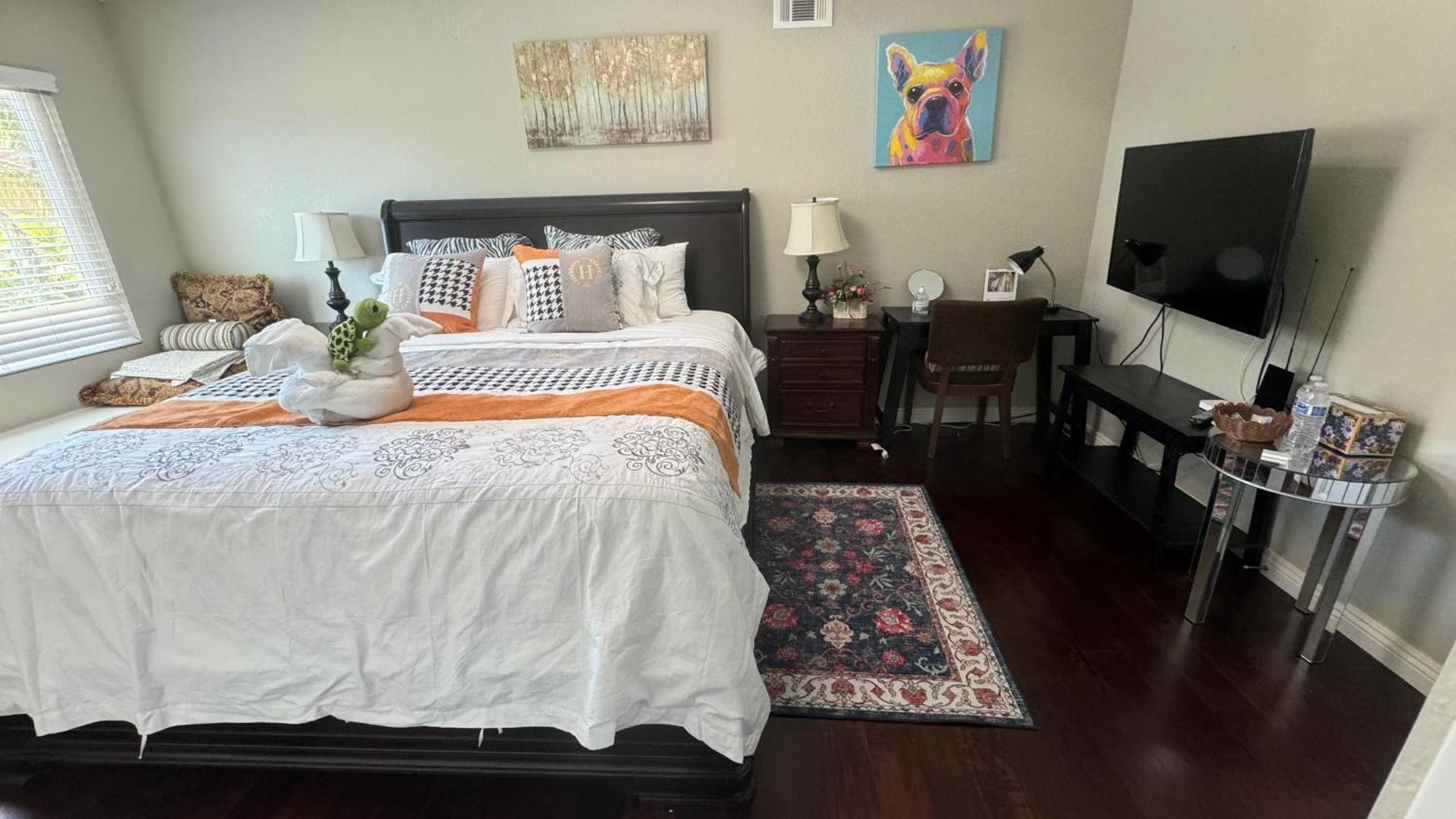 2#Family Suite King Bed Room 치노힐스 외부 사진